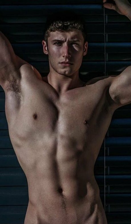 redarmy ヌードのポルノスター 写真