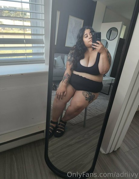 adriivy 裸のスター 写真