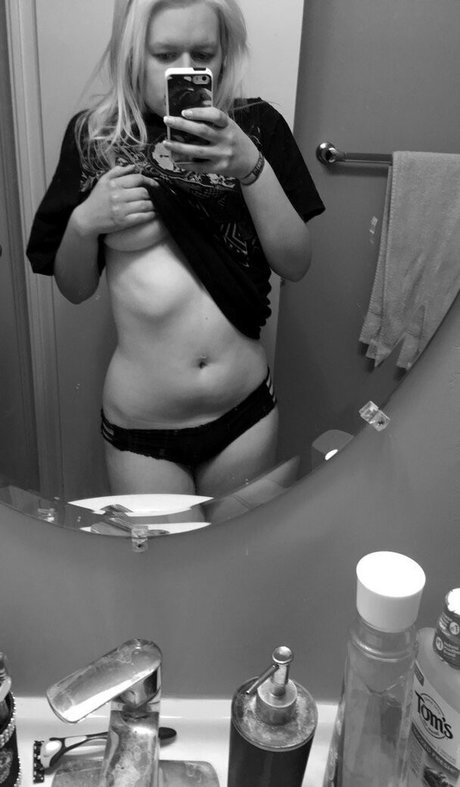 DMV オンリーファン ベスト 写真