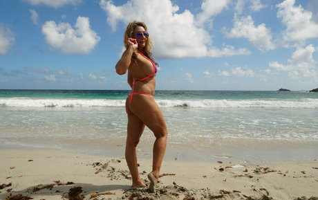 ティーンプッシーOnlyFans パーフェクト 写真