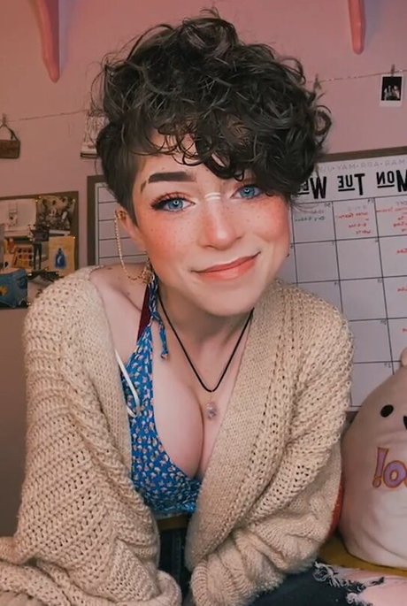 アマチュアぽっちゃりOnlyFans エロチック 画像