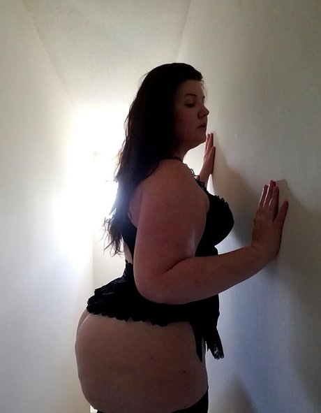 CrystalMcbootay セクシーモデル 画像