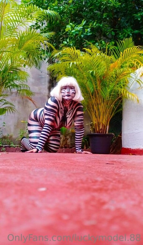 luckymodel 88 無料のポルノスター アーカイブ