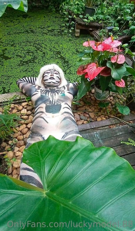 luckymodel 88 最高のモデル ギャラリー