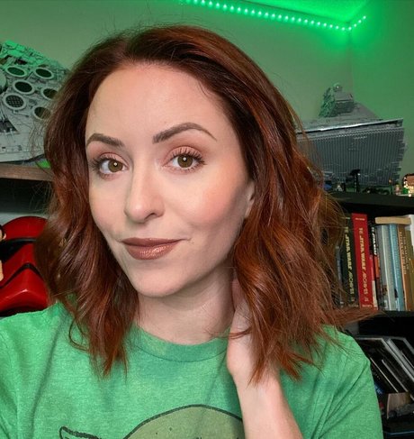 Mollie Damon 独占モデル 写真