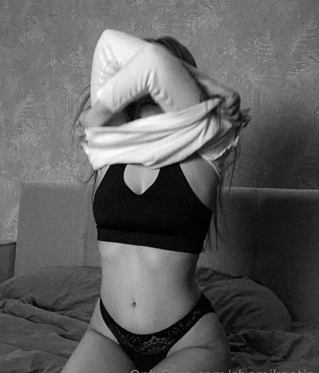 shemikaotis ヌードモデル 画像