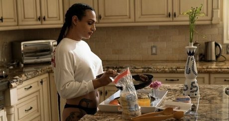 熟女ティーンOnlyFans セクシー裸 画像