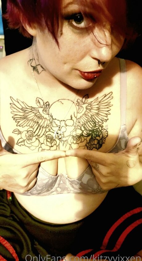 kitzyvixxen 素敵なポルノスター 写真