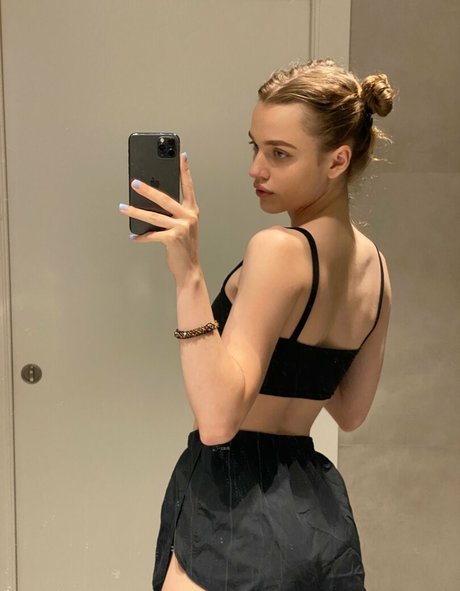 molllyy 高品質のスター 写真