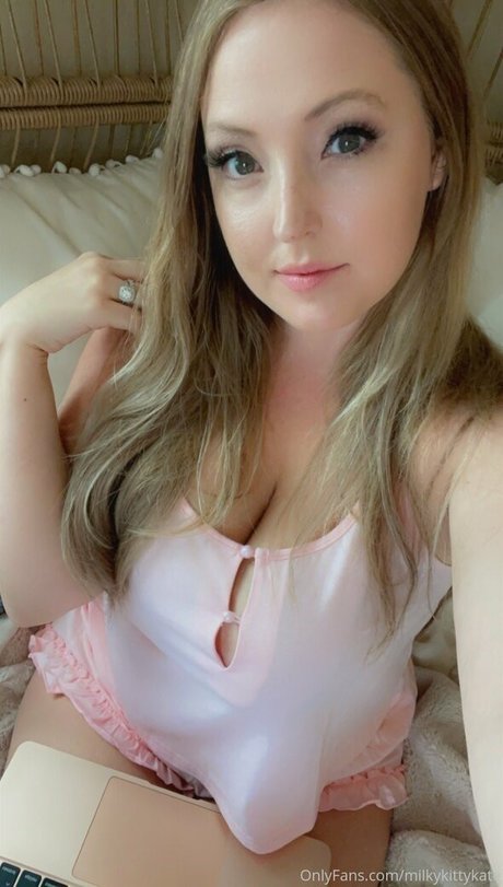 milkykittykate xxx女優 アーカイブ