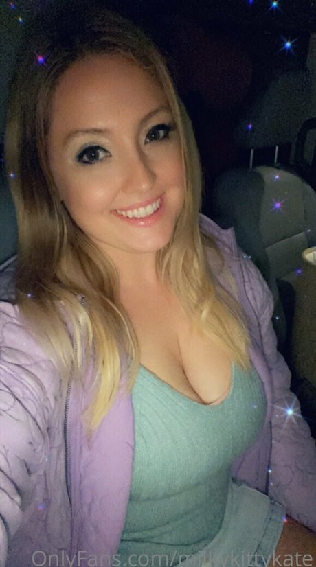 milkykittykate ポルノスター 画像
