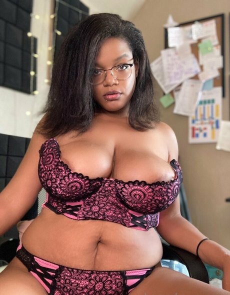 ニューハーフ POV OnlyFans 無料裸 ギャラリー