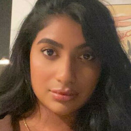 Reddotbitch エロティックなモデル 写真