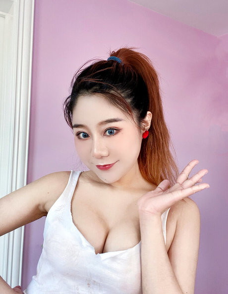 お金 OnlyFans 美しい裸 画像