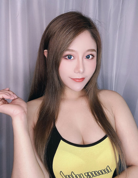 アジアンアマチュアOnlyFans 美しいxxx 写真