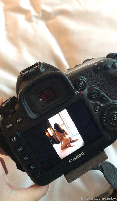 黒檀のシャワー OnlyFans 無料 ギャラリー