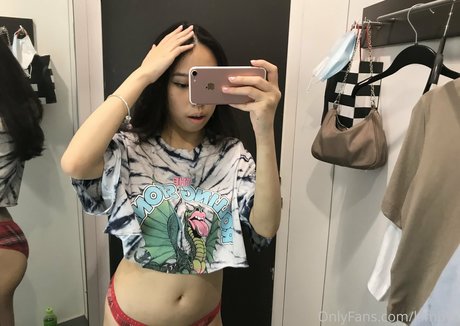 アジアのティーンオンリーファン ホットポルノ 画像