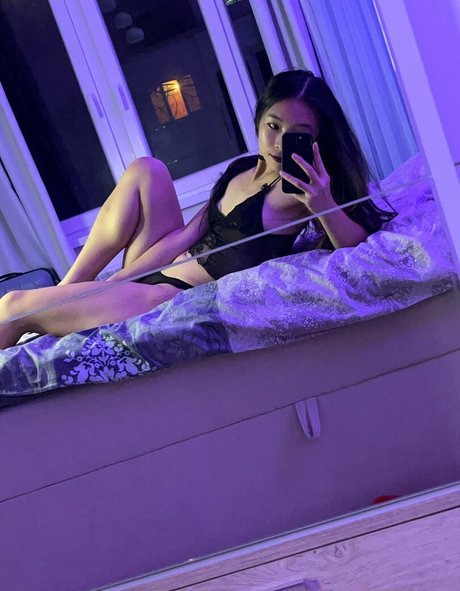 Naomi lilbaby セクシー女優 ギャラリー