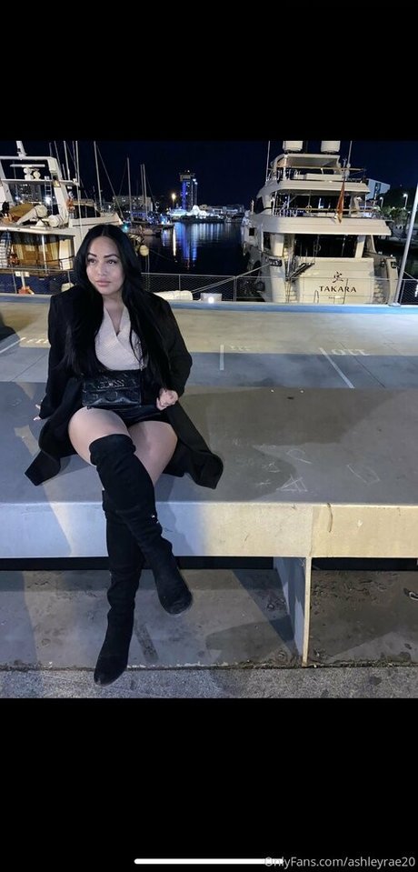 ashleyrae20 ポルノスター ホット 画像