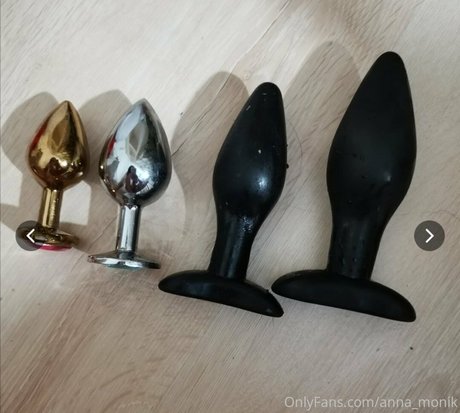 anna monik xxx女優 ギャラリー