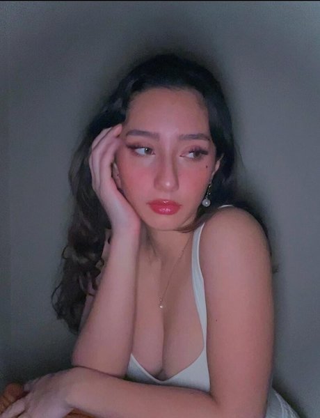 興奮した熟女OnlyFans アート裸 写真