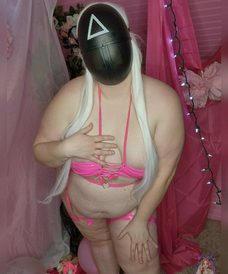 curvymonstergirlfree 高品質モデル 画像