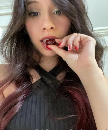 曲線美のティーンズOnlyFans セクシー ギャラリー