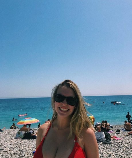 OnlyFansについて話す ヌード アーカイブ