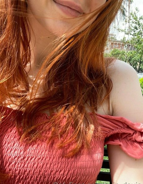 フラットオンリーファン 裸 画像