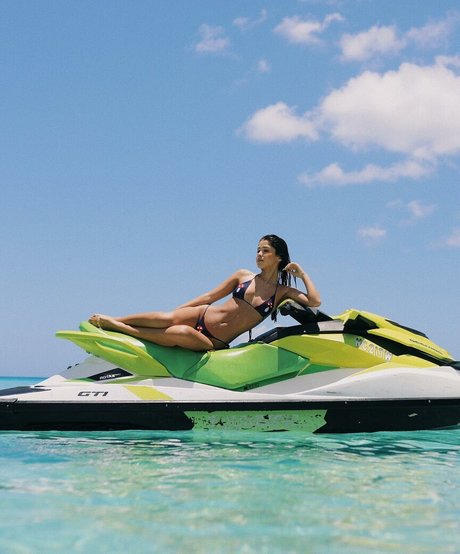 リップスオンリーファンズ アダルト 画像