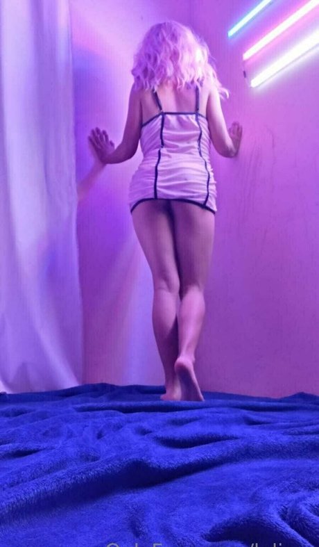 lolimc ポルノモデル 写真