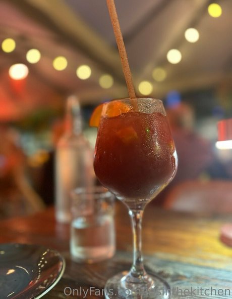 irisinthekitchen アートポルノスター 写真