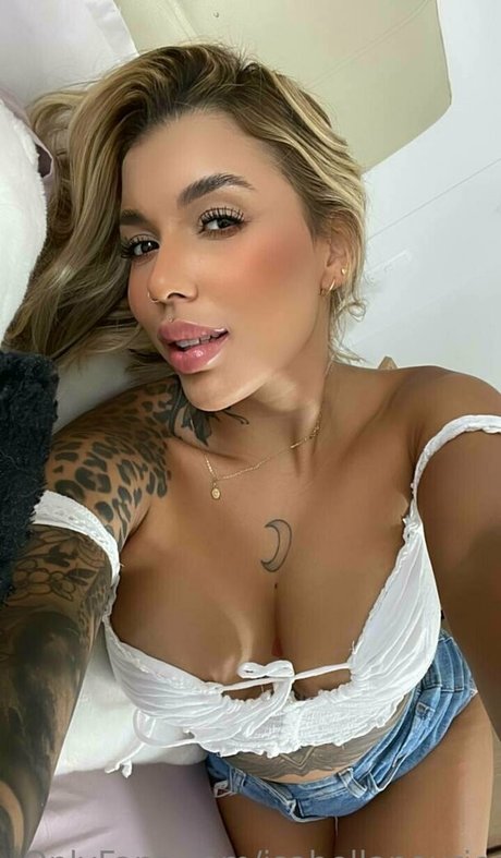 isabellanourie ヌードのポルノスター ギャラリー