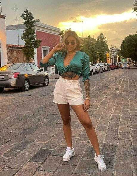 isabellanourie アダルトスター 写真