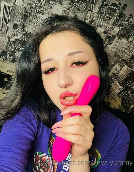 ann d voure ポルノスター ヌード 写真