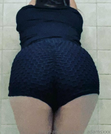 bellaadamsxxx ポルノスター 画像