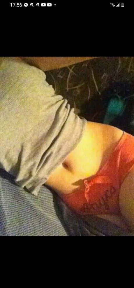 フェムボーイアジアンOnlyFans ヌード 写真