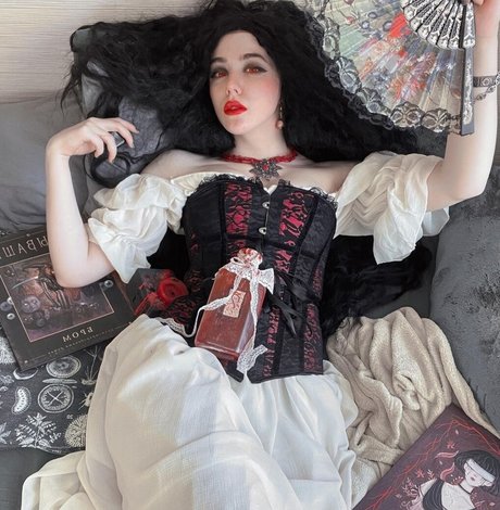 Petunyjaa ポルノスター 写真