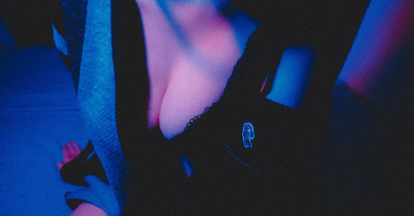 elfawho69 アートスター 写真