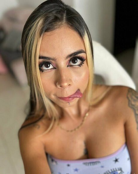 cinthyarod 裸のポルノスター 画像