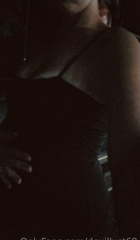 巨乳とお尻のOnlyFans ポルノ 画像