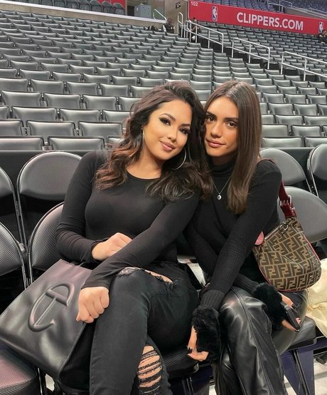 Jasmine Villegas セクシーなスター 画像