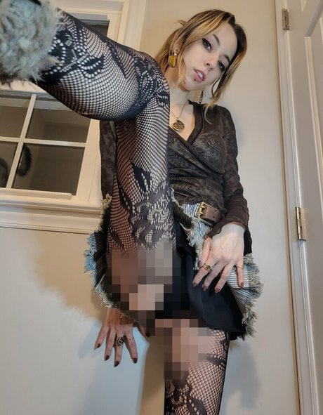 crybunniecensored セクシーなスター 写真