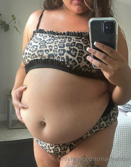 アジアンシャワー OnlyFans ヌード 写真