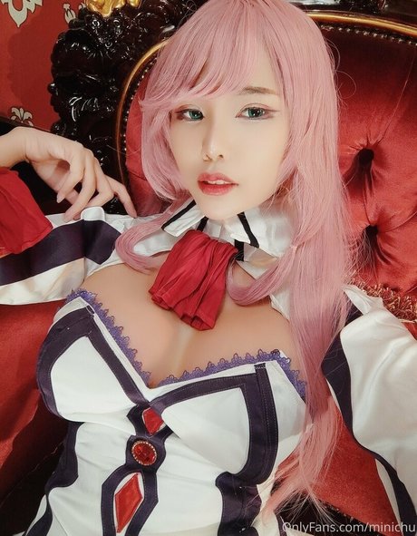 Minichu Thai 最高のスター ギャラリー