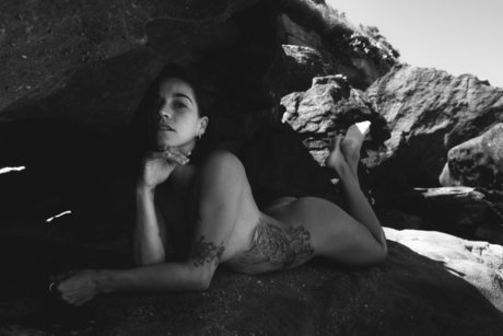 Mundito セックスモデル 写真