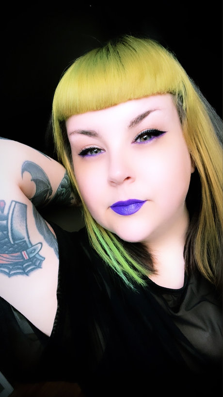 69フェラチオOnlyFans 美しいヌード アーカイブ