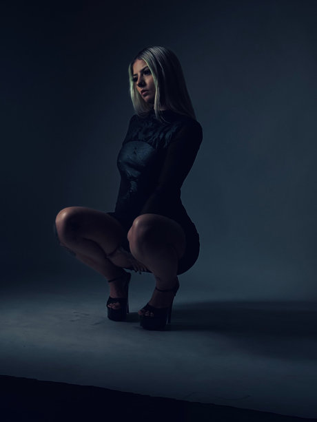 Koda Kreme_ ヌード女優 画像