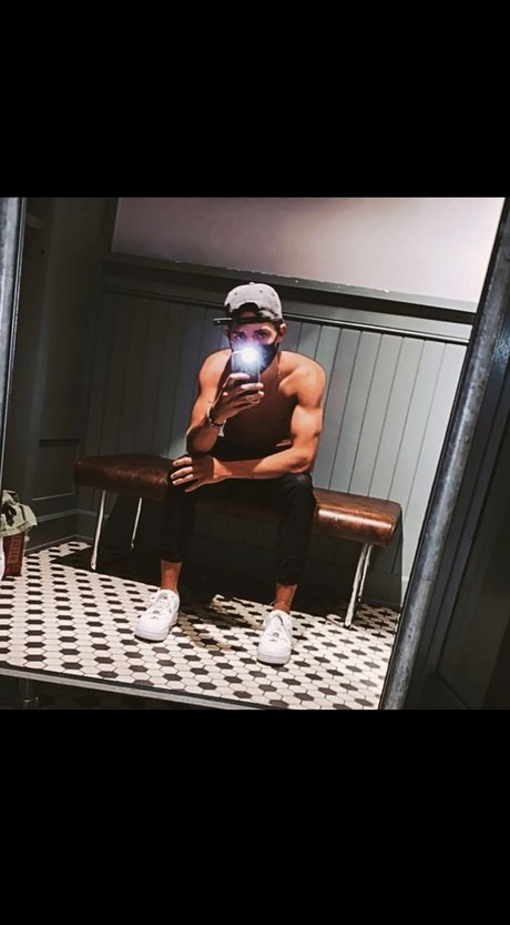 Gavin Kernstine 限定スター 写真