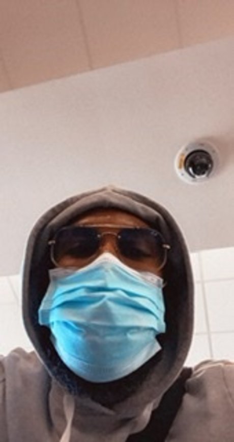 ティーングラスオンリーファン セクシー裸 画像